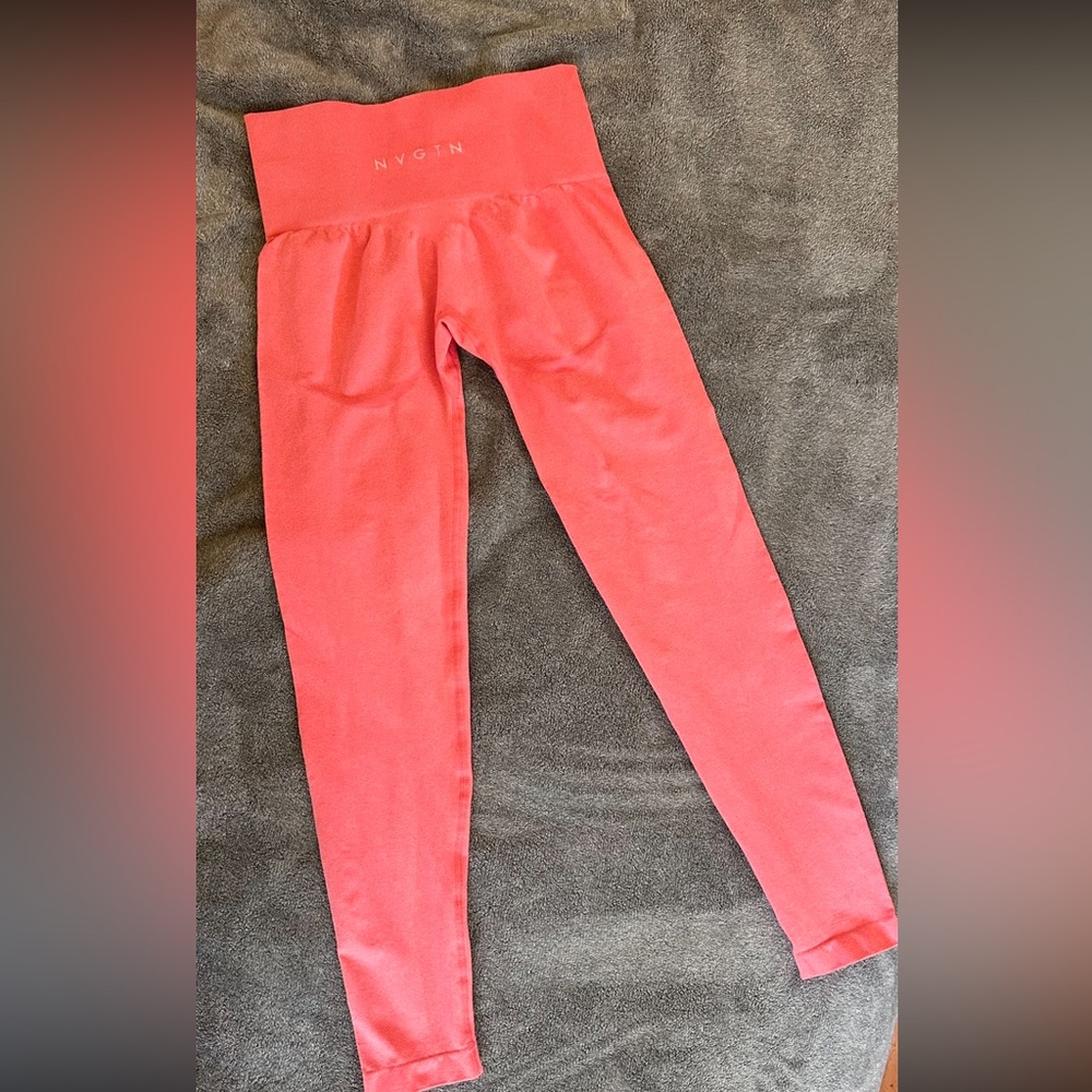 NVGTN Coral Contour Seamless Leggings (S) - Picture 3 of 3